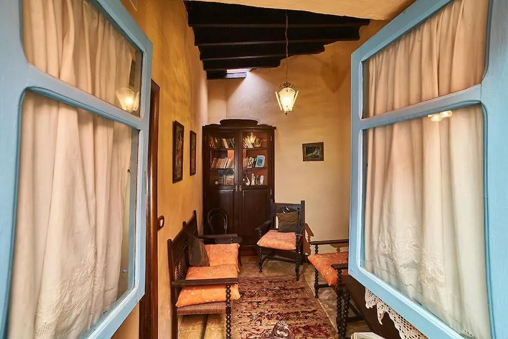 Antigua Escuela Old School De 1840 Villa Fasnia 0*,  Spain